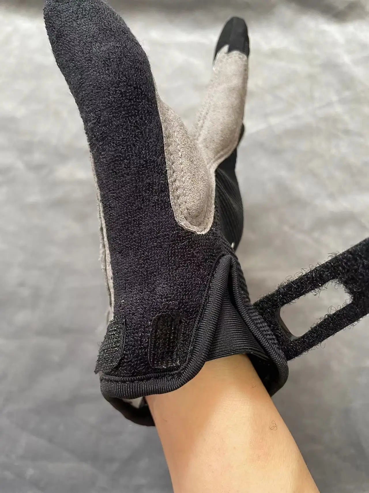 POC Long-Finger Bike Riding Gloves